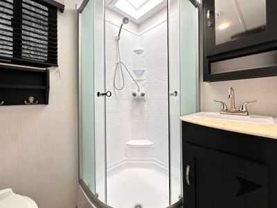 2022 Coachmen RV Freedom Express - Photo 50