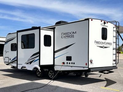 2022 Coachmen RV Freedom Express - Photo 11