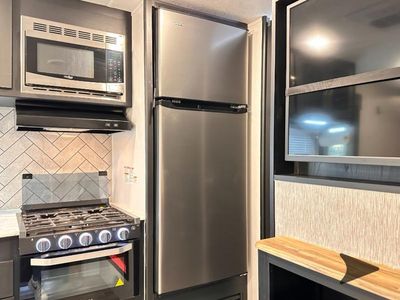 2022 Coachmen RV Freedom Express - Photo 36