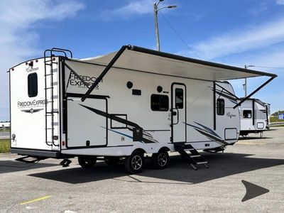 2022 Coachmen RV Freedom Express - Photo 15