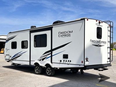 2022 Coachmen RV Freedom Express - Photo 10