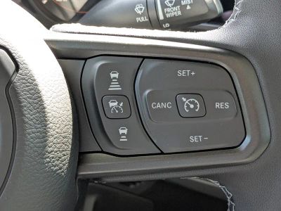 2026 Jeep Gladiator — photo 25 view