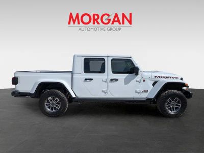 2026 Jeep Gladiator — side profile view
