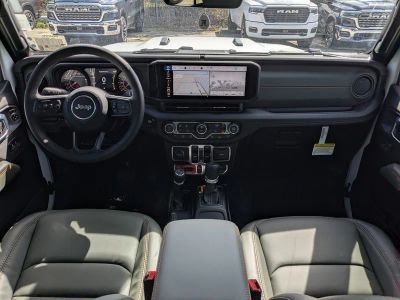 2026 Jeep Gladiator — photo 15 view