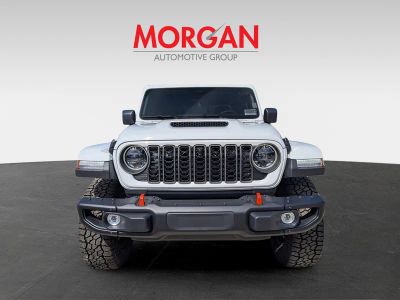 2026 Jeep Gladiator — photo 8 view