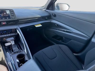 2026 Hyundai ELANTRA — photo 16 view