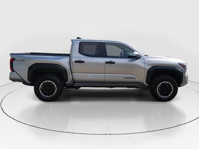 2024 Toyota Tacoma 4WD - Photo 8