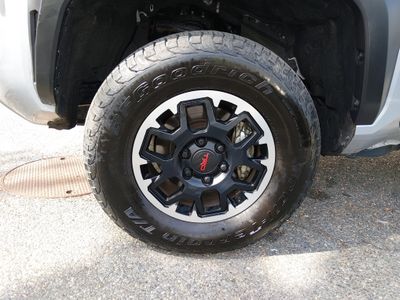 2024 Toyota Tacoma 4WD - Photo 10
