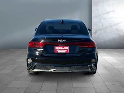 2023 Kia Forte - Photo 5