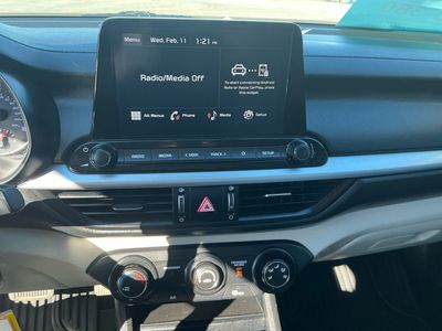 2023 Kia Forte - Photo 11