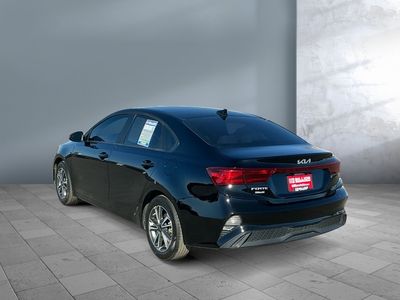 2023 Kia Forte - Photo 4
