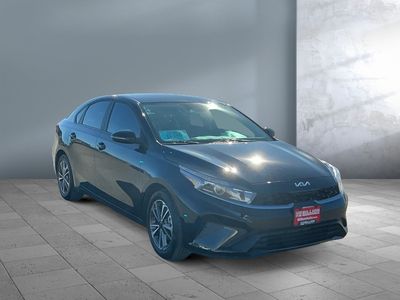 2023 Kia Forte - Photo 8