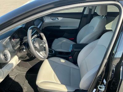 2023 Kia Forte - Photo 9