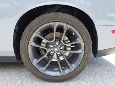 2021 Dodge Challenger — photo 13 view