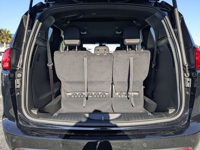 2026 Chrysler Voyager - Photo 12