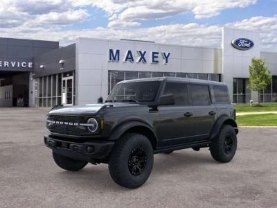 2026 Ford Bronco Badlands® in Shadow Black — front three-quarter view