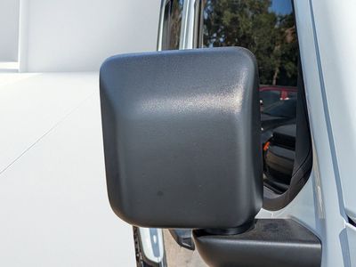 2026 Jeep Gladiator — photo 11 view