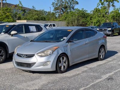 2013 Hyundai Elantra - Photo 1