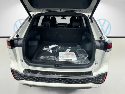 2026 Volkswagen Tiguan — photo 21 view