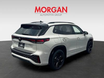2026 Volkswagen Tiguan — photo 7 view