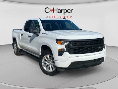 2023 Chevrolet Silverado 1500 Custom in Summit White — front three-quarter view