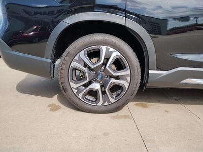 2023 Subaru Ascent — photo 16 view