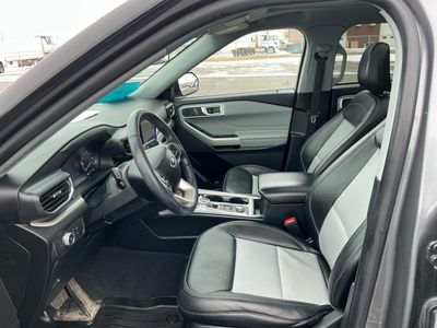 2022 Ford Explorer - Photo 9