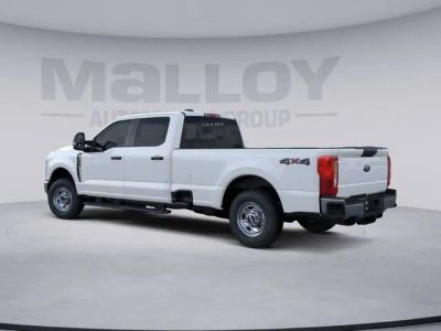 2026 Ford Super Duty F-250 SRW - Photo 2