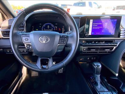 2025 Toyota Camry — photo 28 view