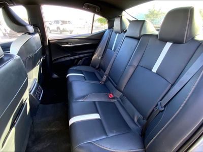 2025 Toyota Camry — photo 14 view