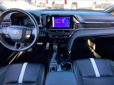 2025 Toyota Camry — photo 10 view