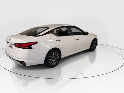 2025 Nissan Altima - Photo 7