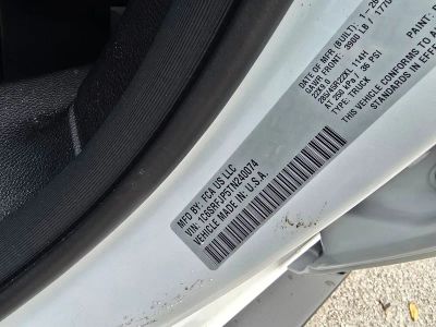 2026 Ram 1500 — photo 17 view