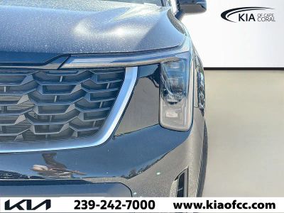2026 Kia Sorento — photo 8 view