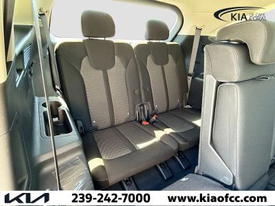2026 Kia Sorento — photo 18 view
