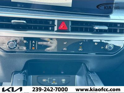 2026 Kia Sorento — photo 32 view