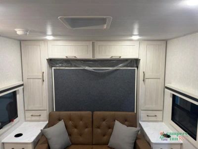 2025 Forest River RV Surveyor Legend — photo 17 view