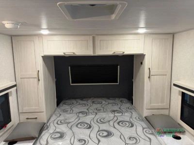 2025 Forest River RV Surveyor Legend — photo 19 view