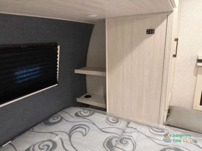 2025 Forest River RV Surveyor Legend — photo 21 view