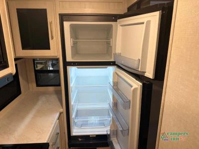 2025 Forest River RV Surveyor Legend — photo 32 view