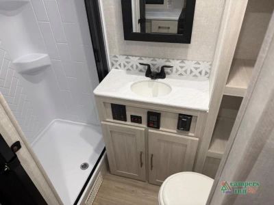 2025 Forest River RV Surveyor Legend — photo 36 view