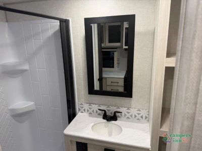 2025 Forest River RV Surveyor Legend — photo 35 view