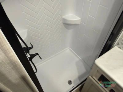2025 Forest River RV Surveyor Legend — photo 38 view