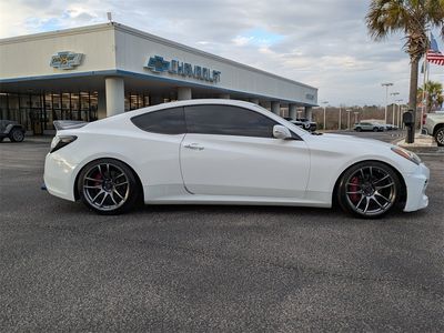 2016 Hyundai Genesis Coupe - Photo 2