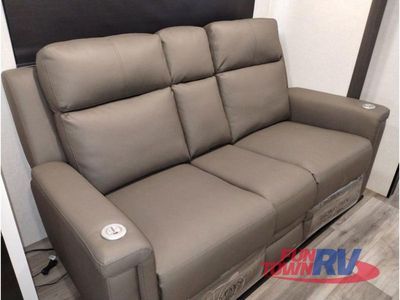 2025 Venture RV Stratus - Photo 26