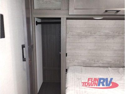 2025 Venture RV Stratus - Photo 43
