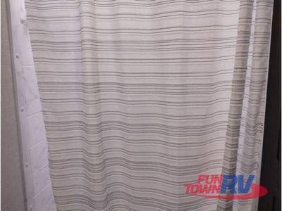 2025 Venture RV Stratus - Photo 37