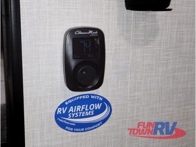 2025 Venture RV Stratus - Photo 29