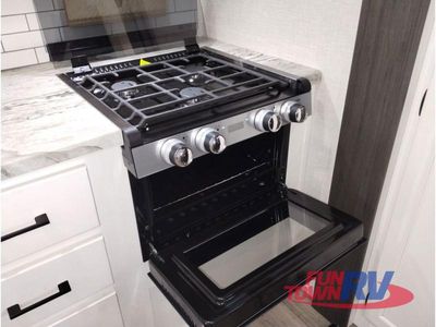2025 Venture RV Stratus - Photo 19