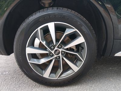 2024 Audi Q5 - Photo 10